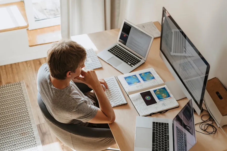 Selling Digital Products Online Guide